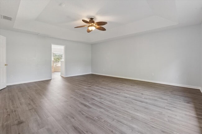 Building Photo - 140 Corral Cir