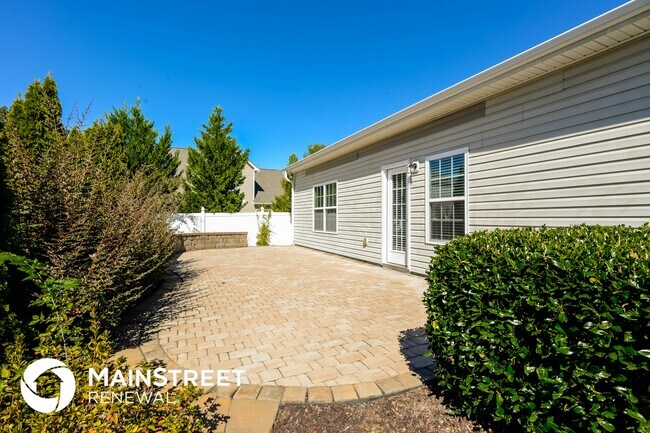 Building Photo - 417 Marie Way