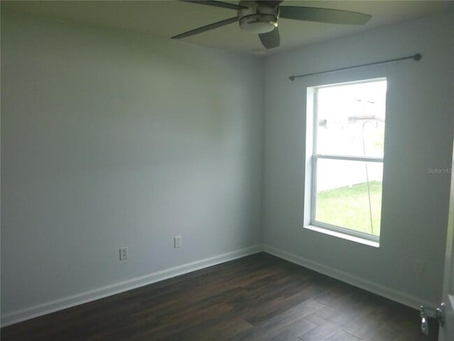 Building Photo - 967 Hill Flower Dr