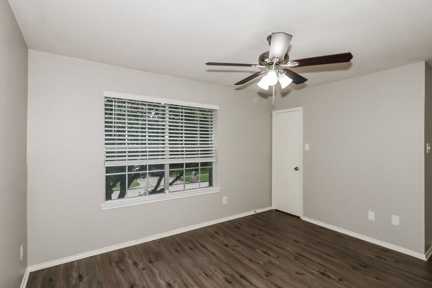 Building Photo - 21118 Bridgemeadows Ln