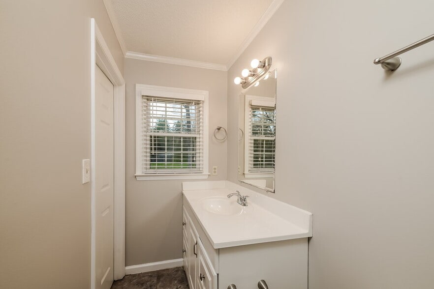 Building Photo - 3284 Friedberg Church Rd