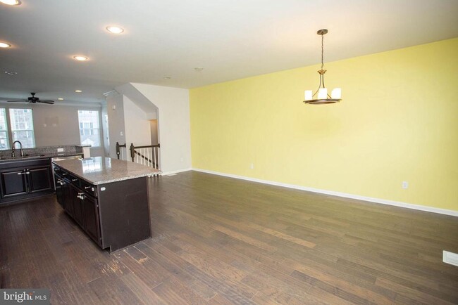 Building Photo - 1036 Regency Pl