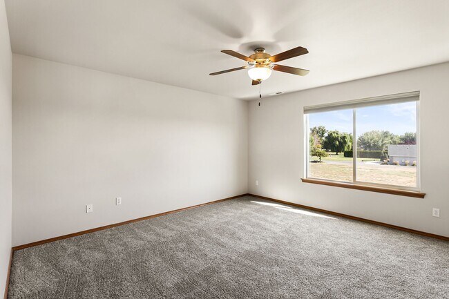 Building Photo - Non-Refundable & Security Deposit Total: $2600.00