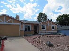 Building Photo - 1955 Whitehorn Dr N