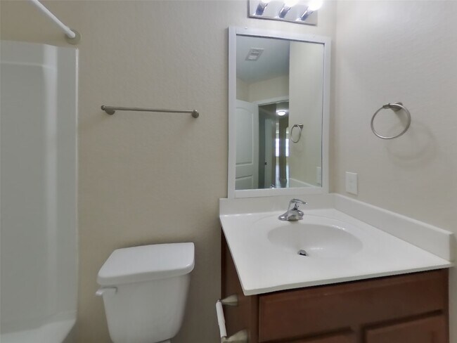Building Photo - 733 Totem Trail Dr