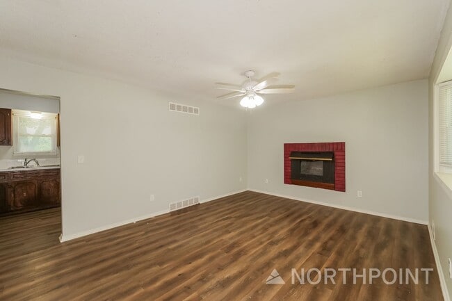 Building Photo - 3 BR/1BA | Newly Renovated Single Family Home | 1-Car Covered Parking | Gated backyard
