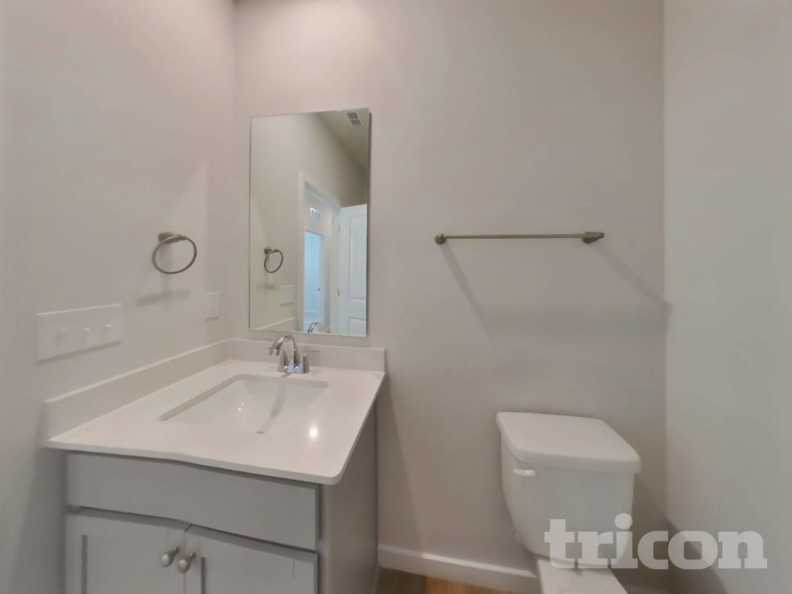 Building Photo - 14881 Praline Ct