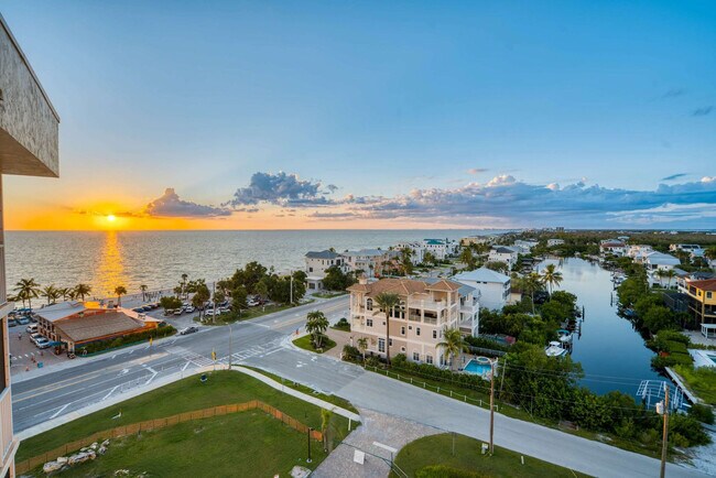 Building Photo - 5600 Bonita Beach Rd SW