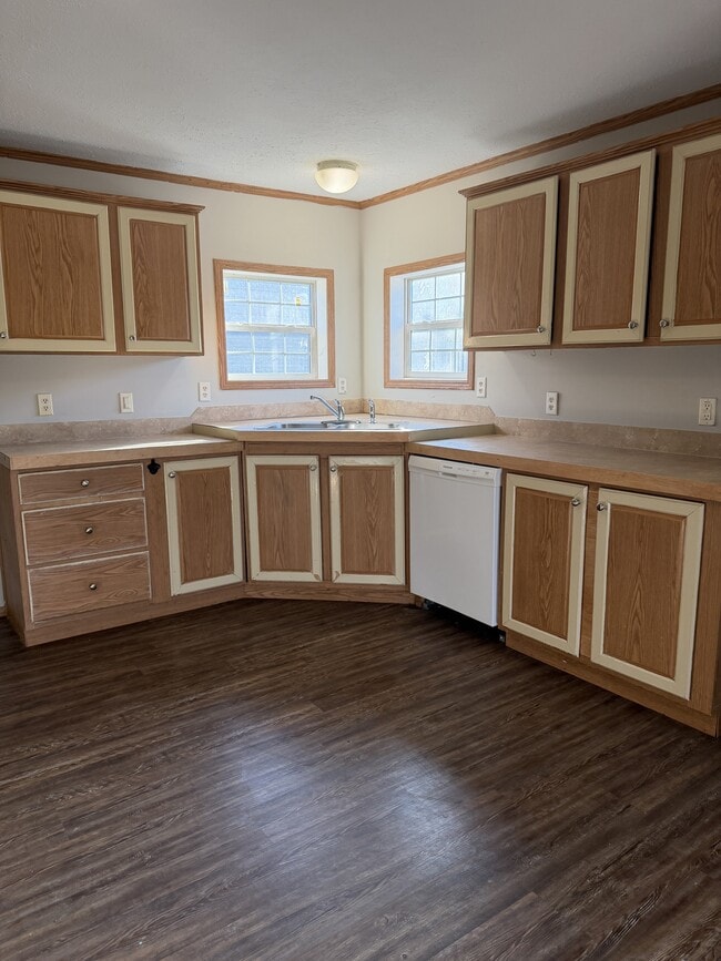 Building Photo - 212 Pulliam Dr