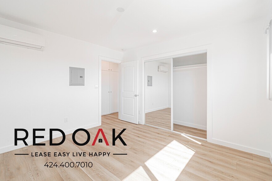 Building Photo - 228 Stepney St