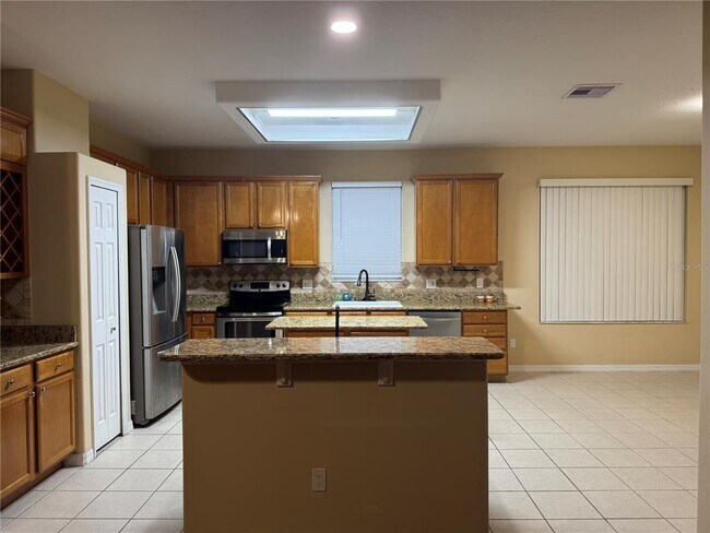 Building Photo - 2500 Trapside Ct