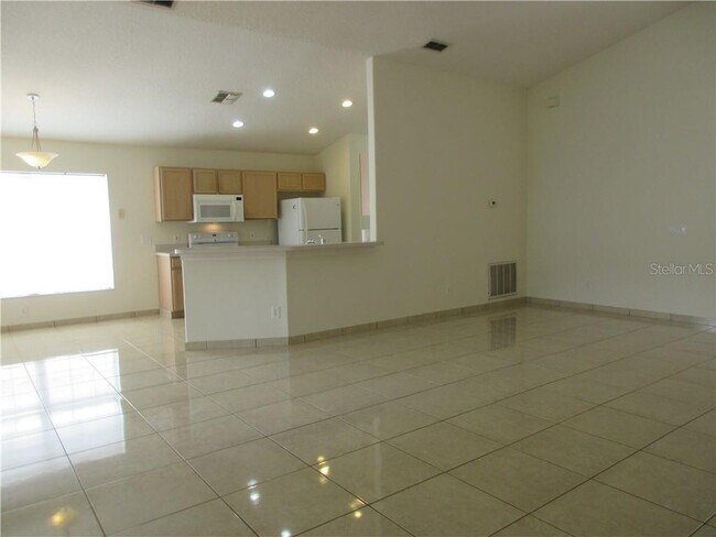 Building Photo - 2057 Shannon Lakes Blvd