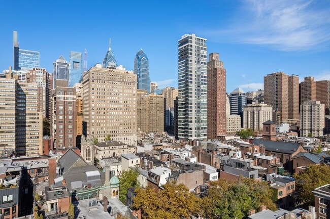 Building Photo - Incredible Rittenhouse Home