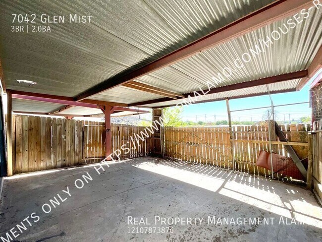 Building Photo - 7042 Glen Mist