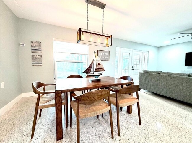 Building Photo - 10133 4th St E