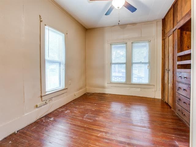 Building Photo - 609 E Monterey St