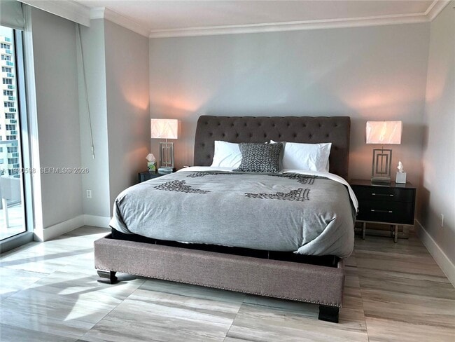 Building Photo - 3101 S Ocean Dr