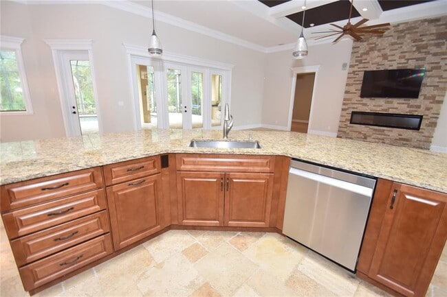 Building Photo - 7 Spanish Moss Ct