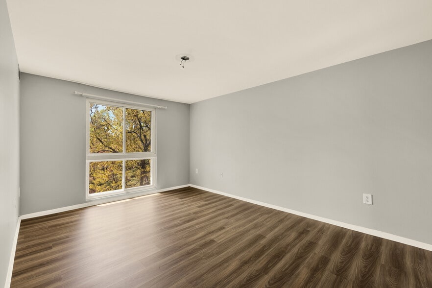 Building Photo - 5614 Bismach Dr