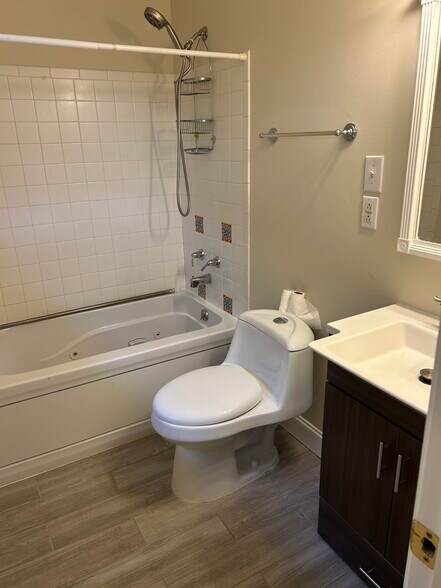 Building Photo - 26 Elkmont Dr