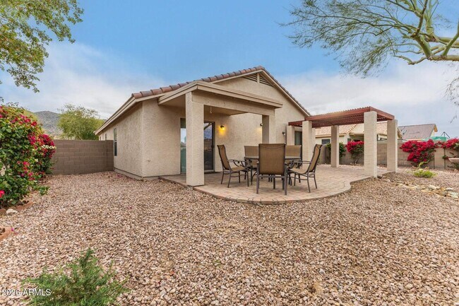 Building Photo - 1014 E Milada Dr