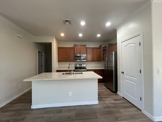 Building Photo - 4425 E Los Altos Dr