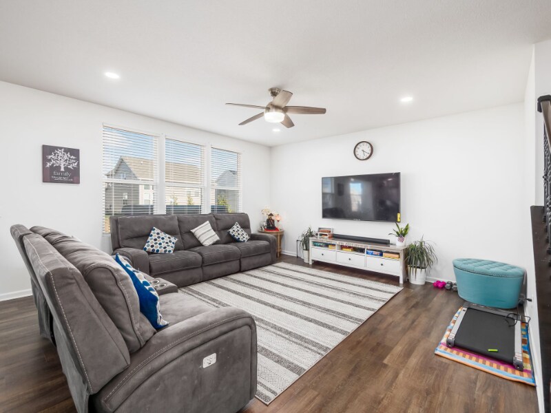 Building Photo - 2194 Preakness Pl