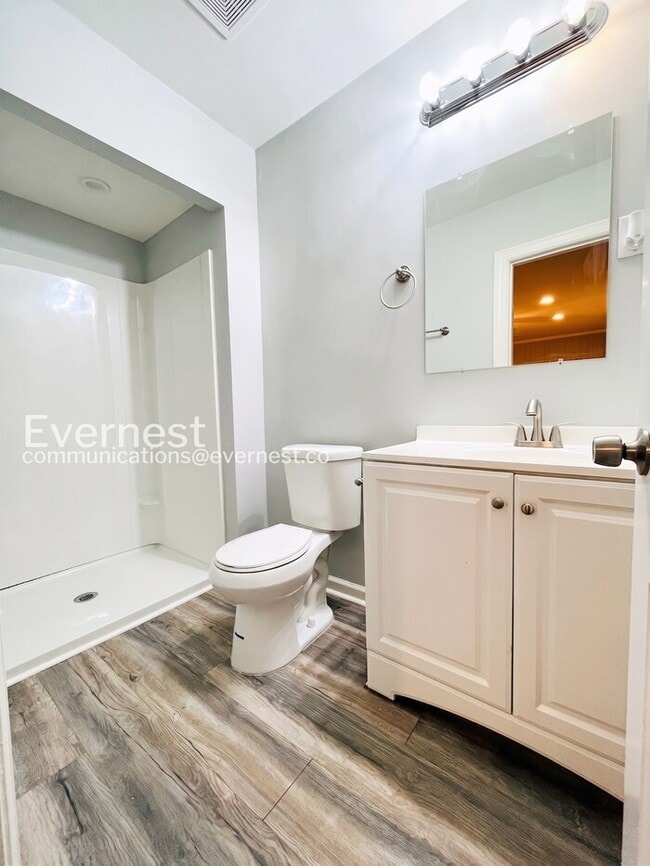 Building Photo - 4 Bed, 3 Bath Home with Fenced Yard / Pet-Friendly / Coming Soon!