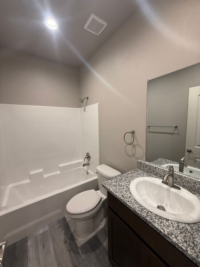 Building Photo - 3279 Tierra del Sol Dr