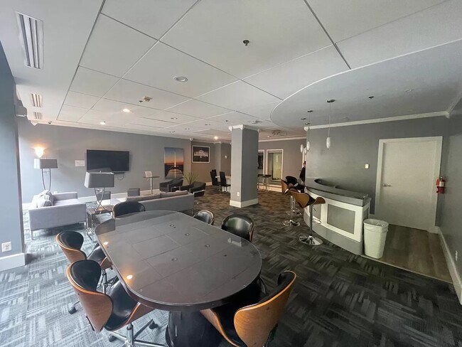 Building Photo - 355 I St SW