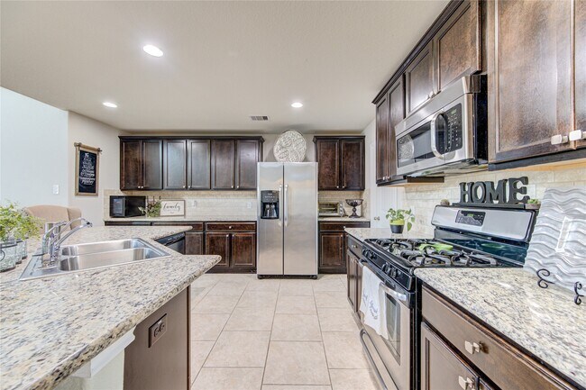 Building Photo - 29326 Dunns Creek Ct