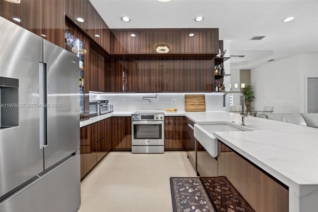 Building Photo - 14541 SW 16th St