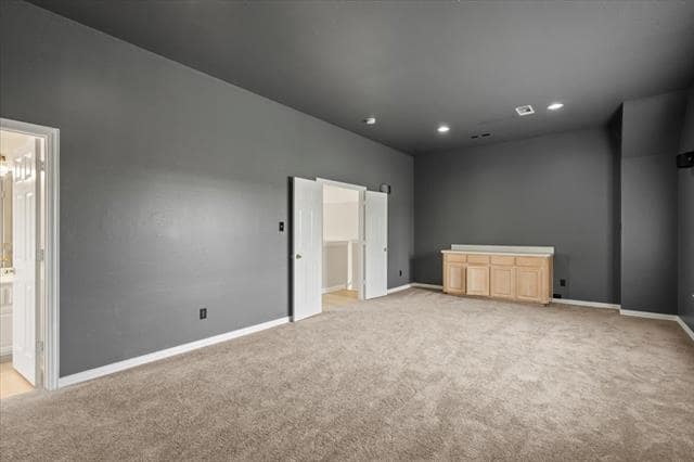Building Photo - 1404 Parkwood Dr