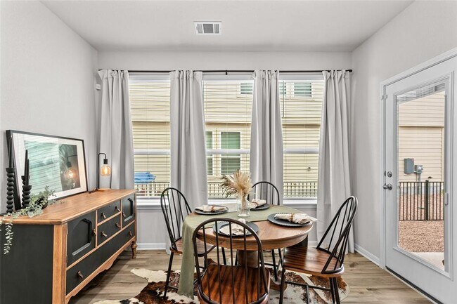 Building Photo - 376 Lost Mine Peak Ln