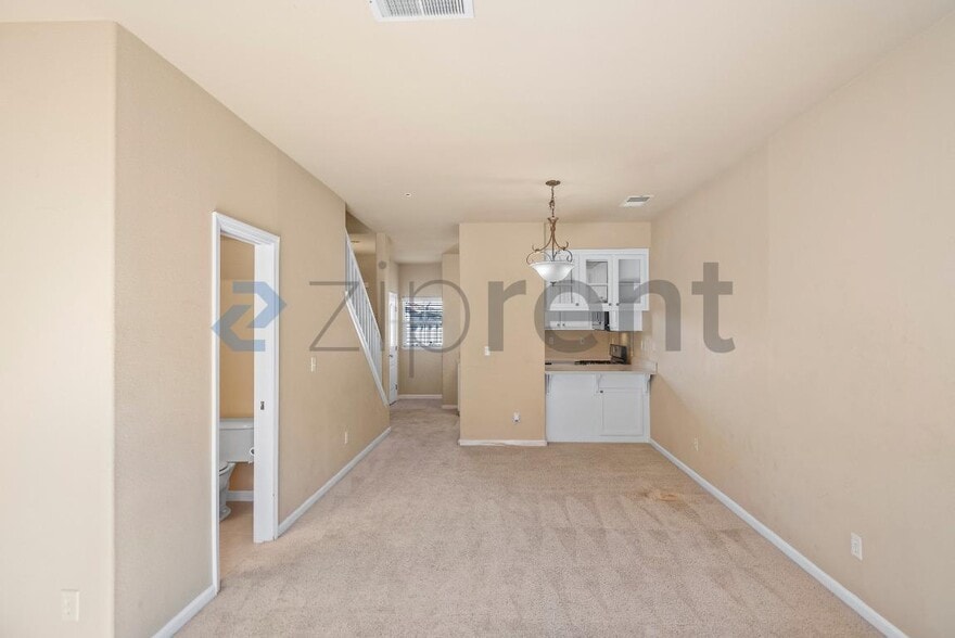 Building Photo - 20 Ashford Pl