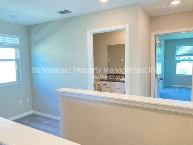 Building Photo - 7049 Samuel Ivy Dr
