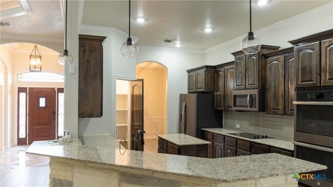 Building Photo - 8006 Preston Hollow Dr