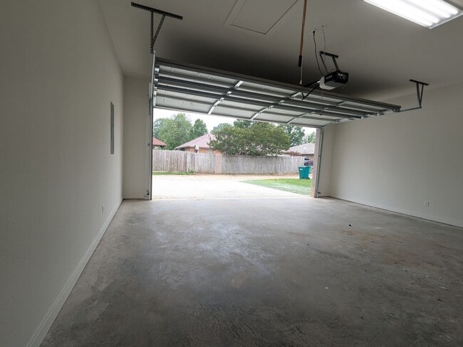 Building Photo - New Construction Home in Pleasant Grove Available for Lease!