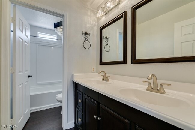 Building Photo - 1425 Goldenspur Ln