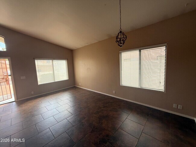 Building Photo - 8136 W Laurel Ln