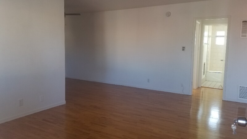 Primary Photo - 1025 Idaho Ave