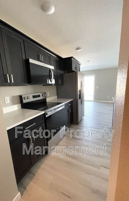 Building Photo - 3130 Scotch Ln