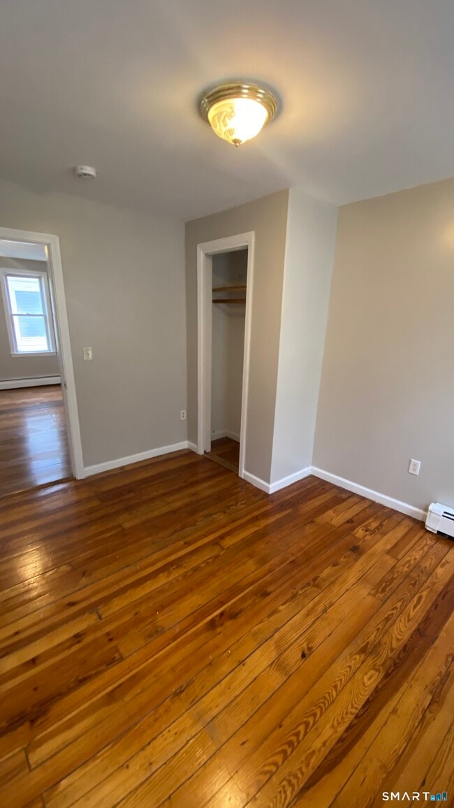 Building Photo - 82 James St