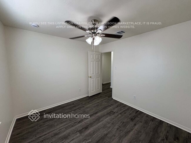 Building Photo - 6527 Gorton Dr