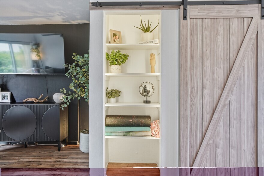 Building Photo - 4630 N 68th St