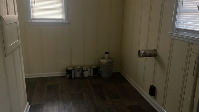 Building Photo - 3211 Meridian St N