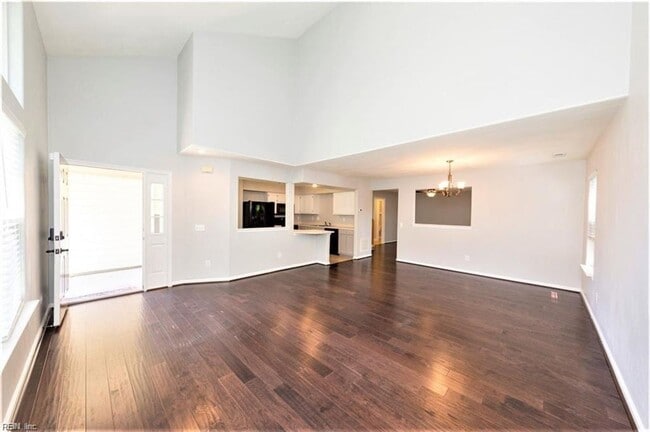Building Photo - 176 White Cedar Ln