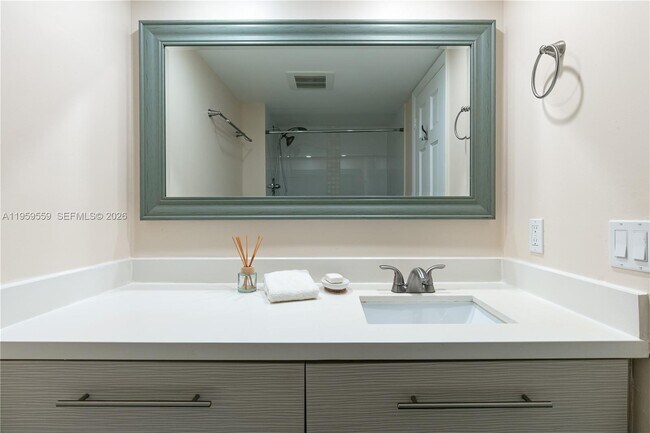 Building Photo - 20291 NE 30th Ave