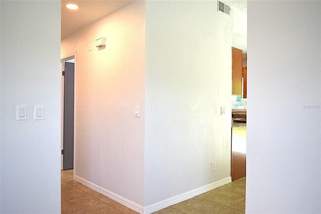 Building Photo - 1242 Mohrlake Dr