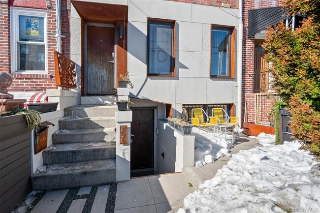 Building Photo - 1116 Brooklyn Ave